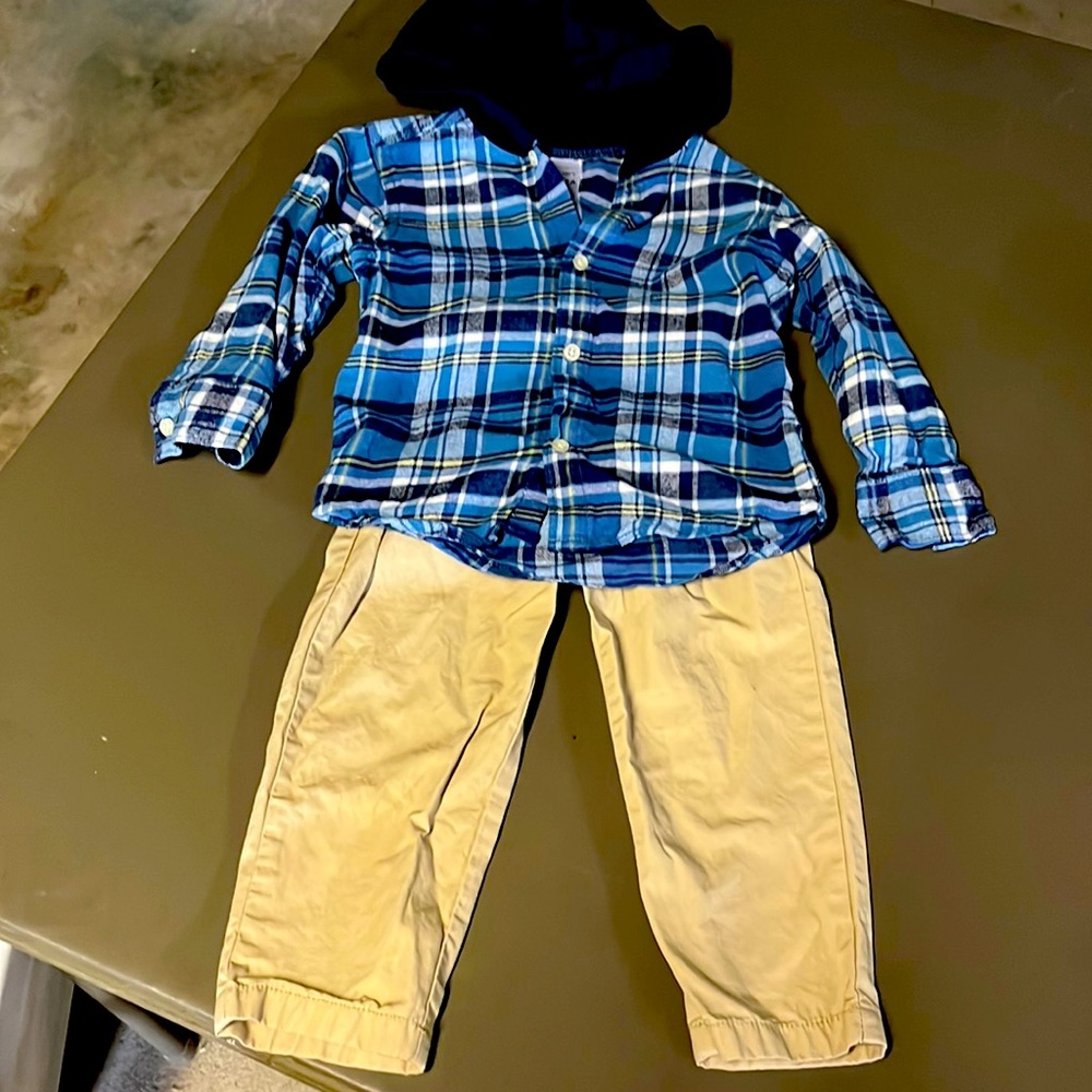 Carters toddler 2-Piece Plaid Hooded Button-Front & Pant Set, Size 2T